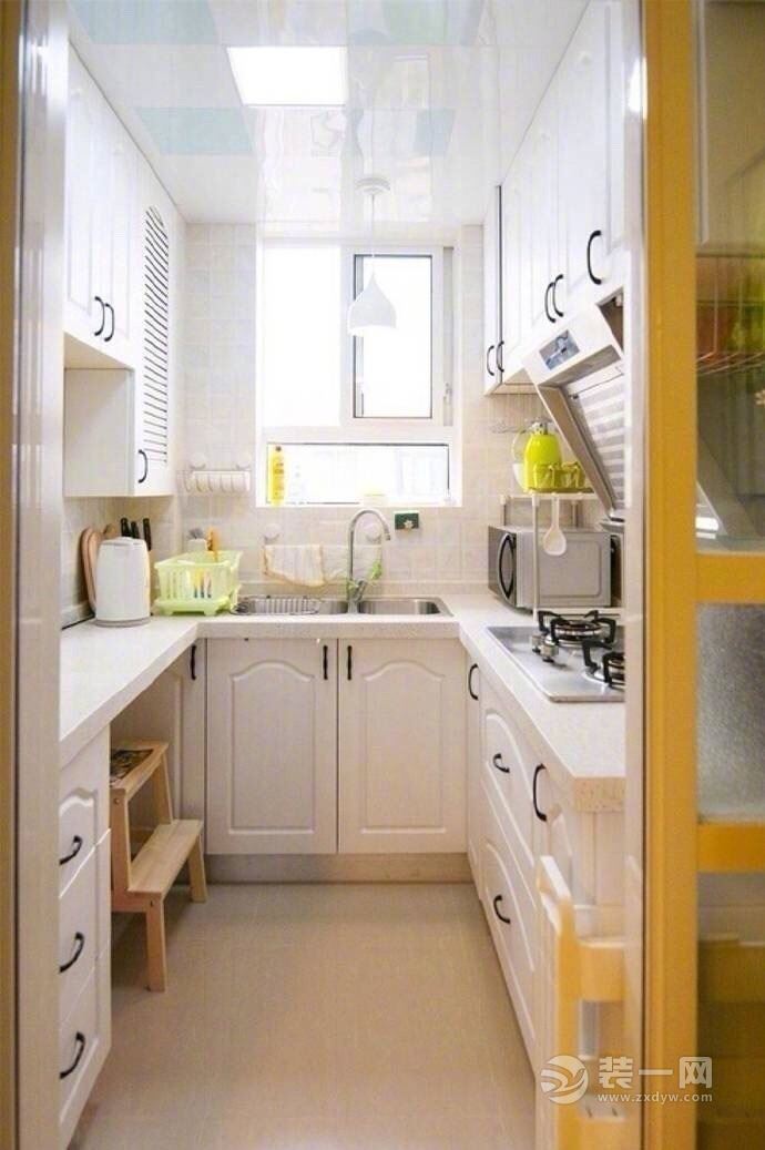 厨房整洁才让人喜欢 佛山装修网荐9款小户型厨房设计